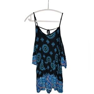 Cold Shoulder Romer | Blue and Black Boho Pattern | Mossimo Red SZ L